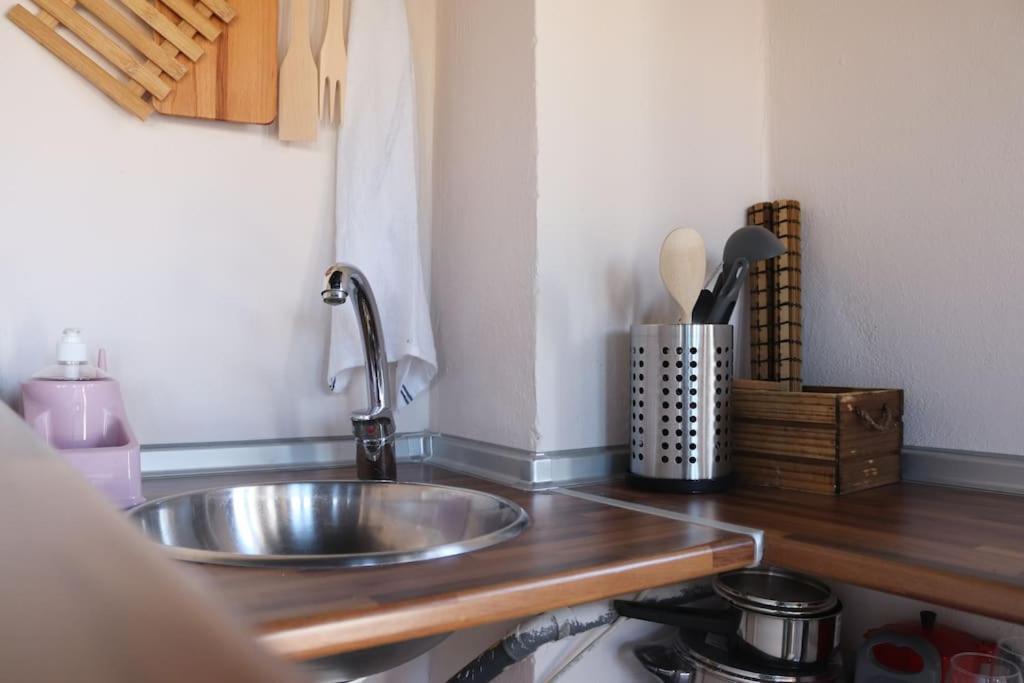 Private Apartment - The Lover'S Nest - Apt Privado Granada Eksteriør billede